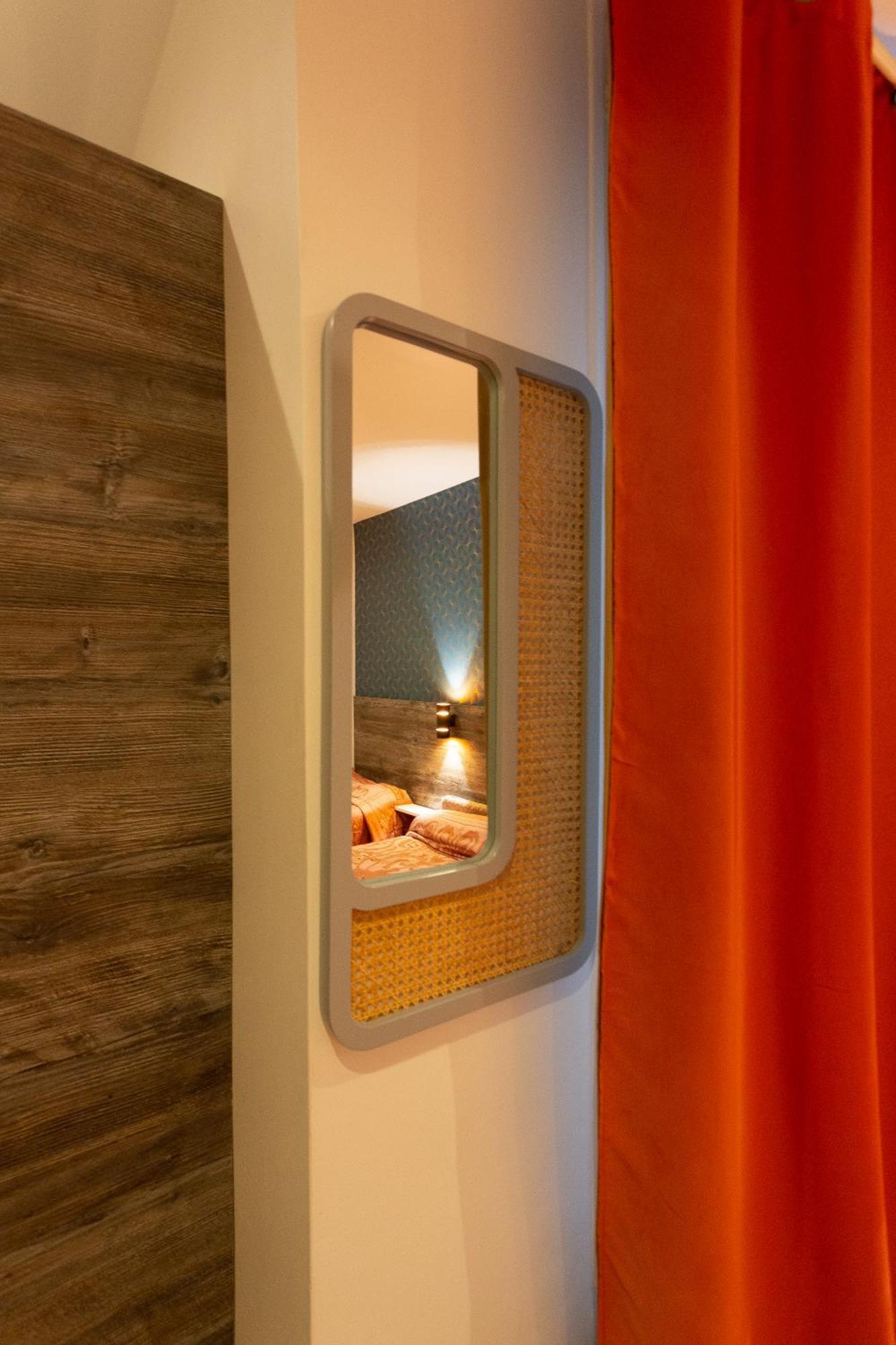 Hotel Leonard De Vinci 75011 Parigi Esterno foto