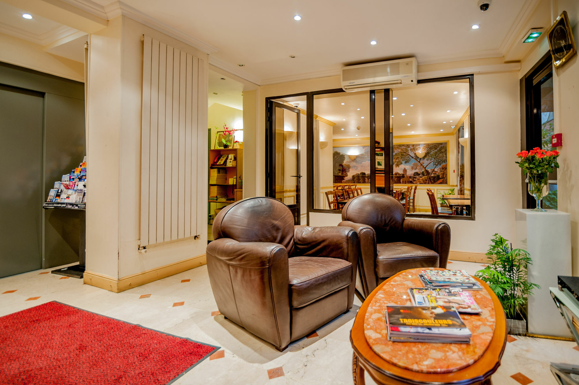 Hotel Leonard De Vinci 75011 Parigi Esterno foto