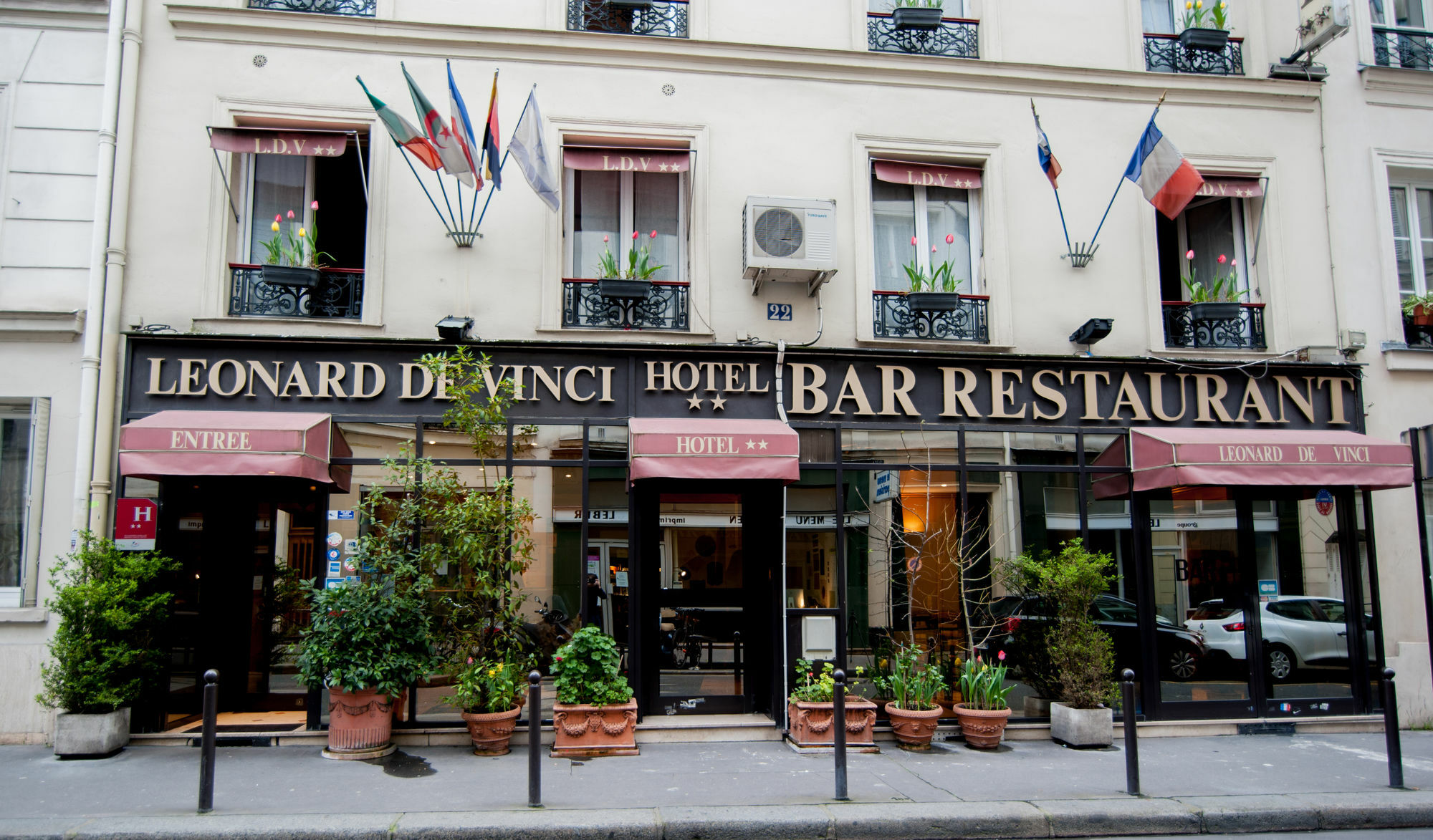 Hotel Leonard De Vinci 75011 Parigi Esterno foto